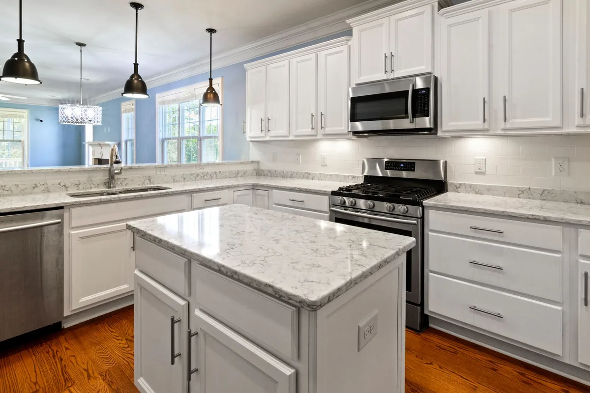 Filth & Squalor Cleanup in Loughman, FL